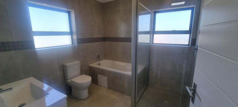 3 Bedroom Property for Sale in Fraaiuitsig Western Cape